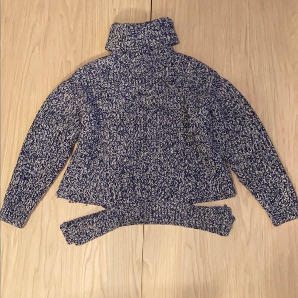Balenciaga women’s sweater Turtleneck